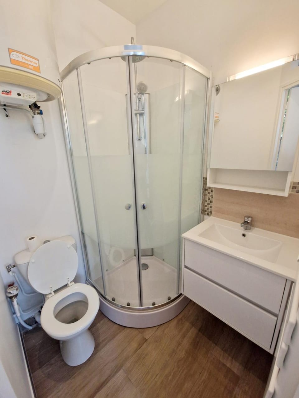 Studio Porte de Versailles Apartment in Vanves
