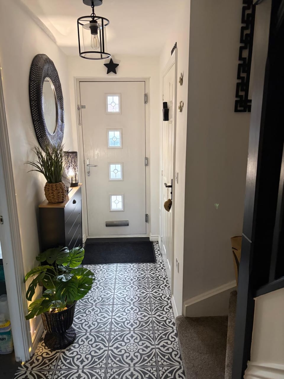 Cosy home from home with PRIVATE BATHROOM - FREE PARKING - Winner of a Traveller Award 2026 Vacation rental in Cardiff