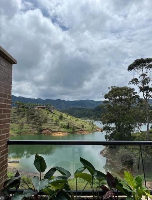 Brisa Del Lago - Guatape Apartment in Guatapé