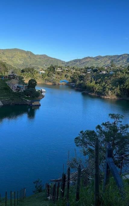 Brisa Del Lago - Guatape Apartment in Guatapé