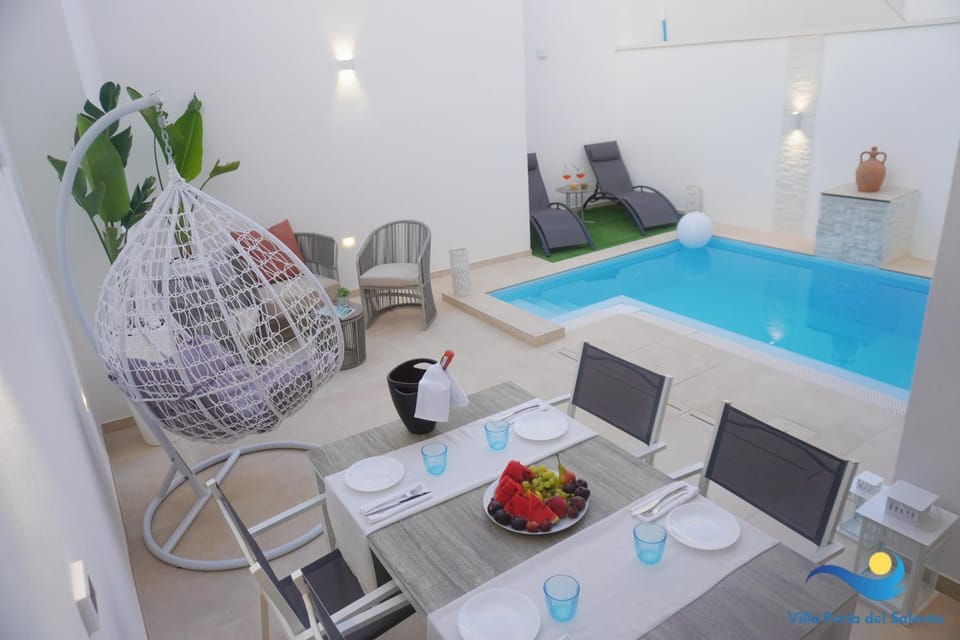 Property building, Garden, Swimming pool