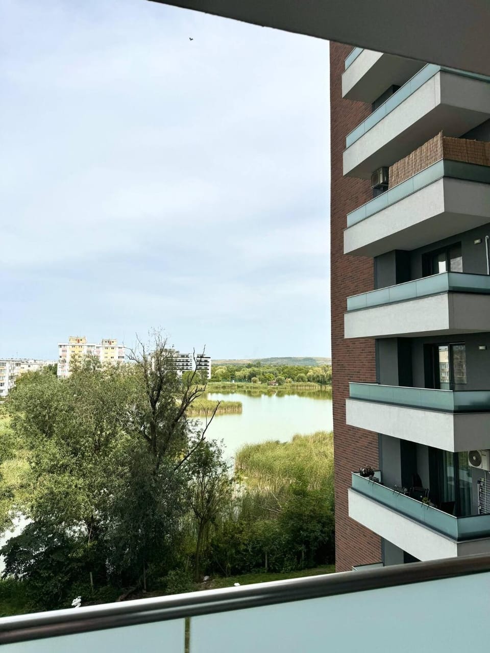 Lake View Luxury Apartament,Parking, kingsize bed Apartment in Cluj-Napoca
