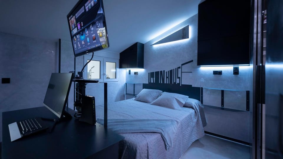 TV and multimedia, Bedroom