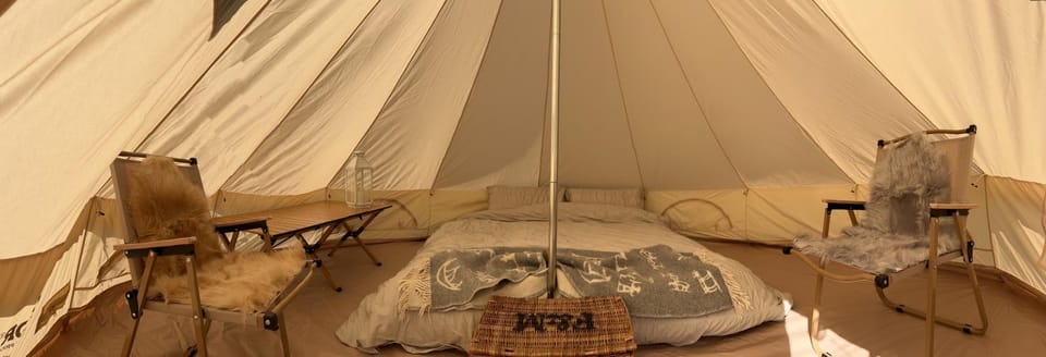 Bell Tent 4m and 7m Fossewold Cotswold Camping Campground/ 
RV Resort in Blockley