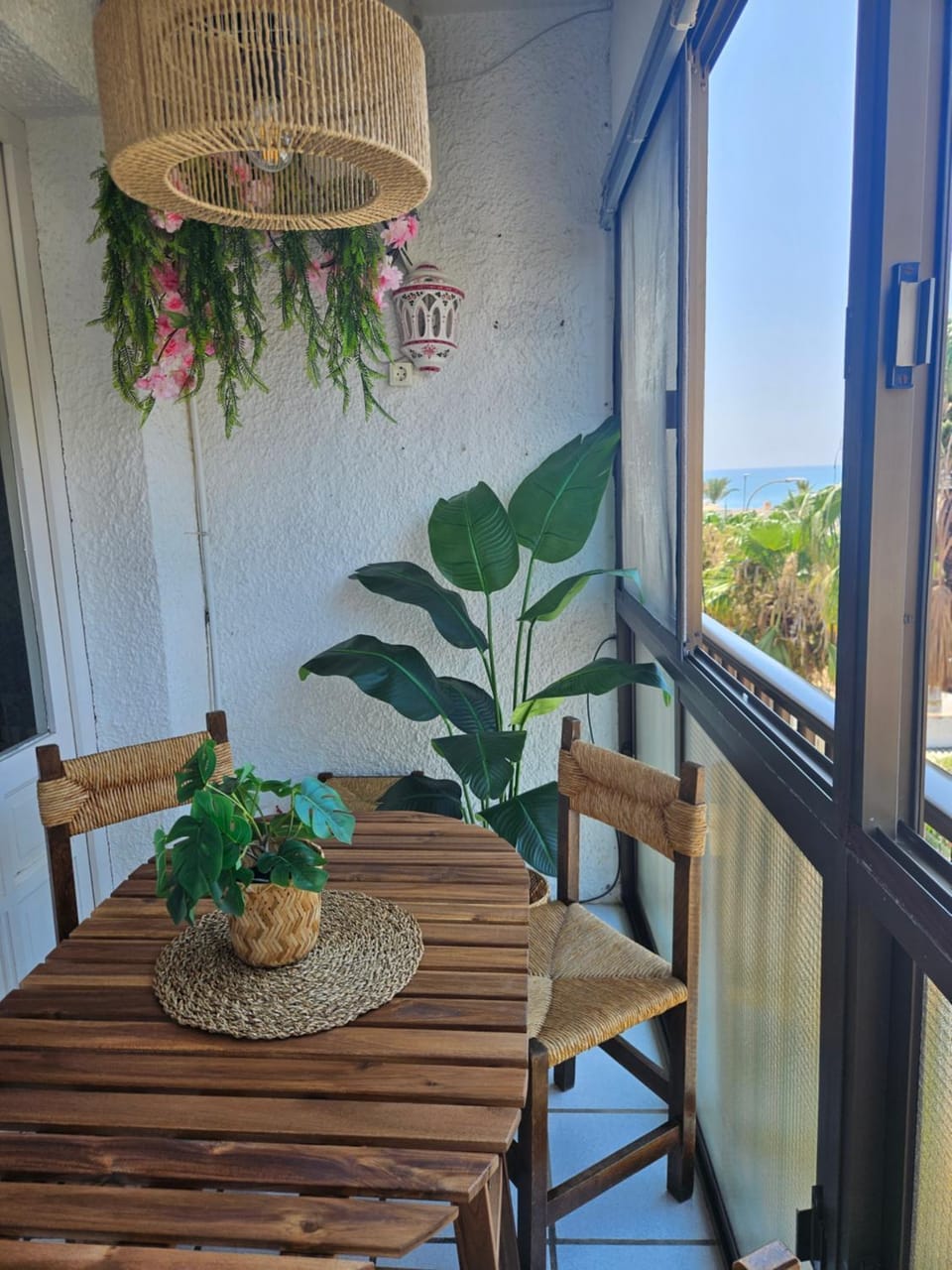 Natural landscape, Balcony/Terrace, Sea view