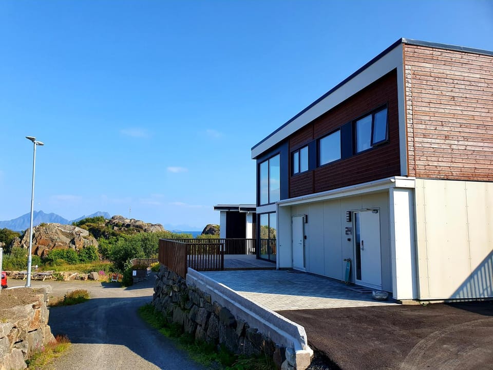 Property building, Day, Natural landscape
