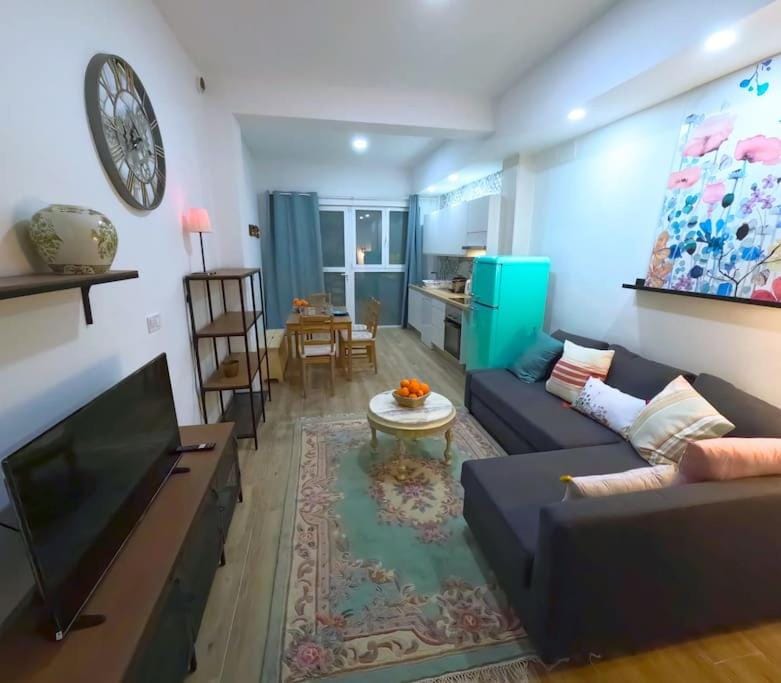 TV and multimedia, Living room, Photo of the whole room, Seating area