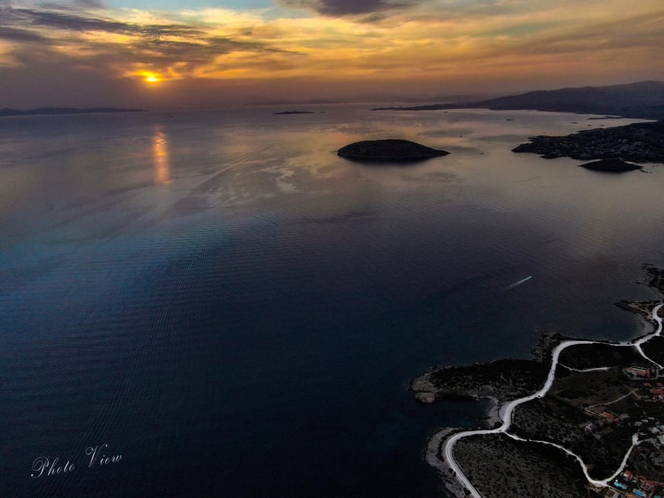 Nearby landmark, Bird's eye view