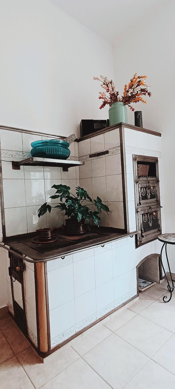 Kitchen or kitchenette, Decorative detail