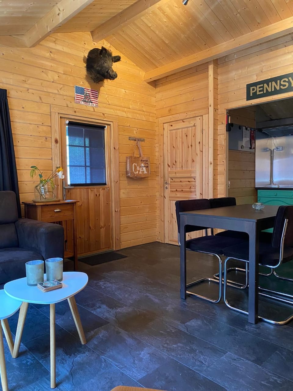 De Hunehut Chalet in Emmen