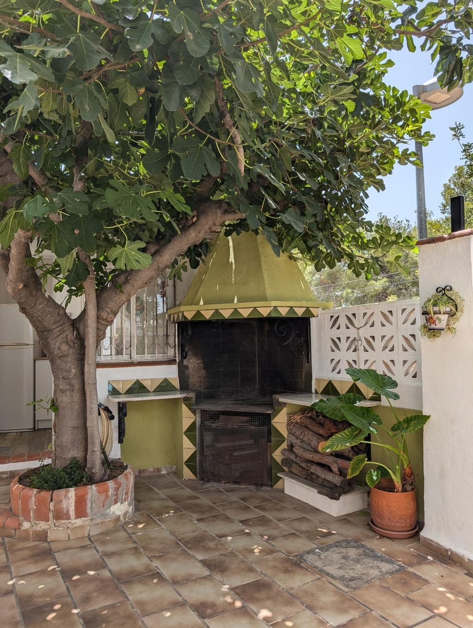 Chalet independiente con piscina House in Valencian Community