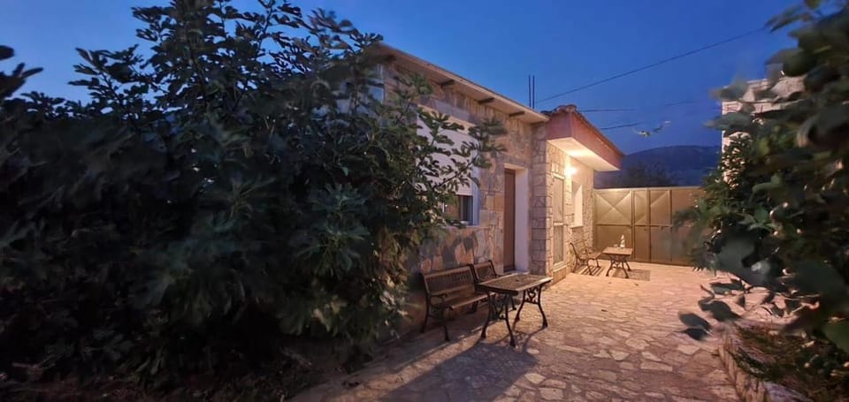 Jardin miraculeux Bed and Breakfast in Vlorë County, Albania