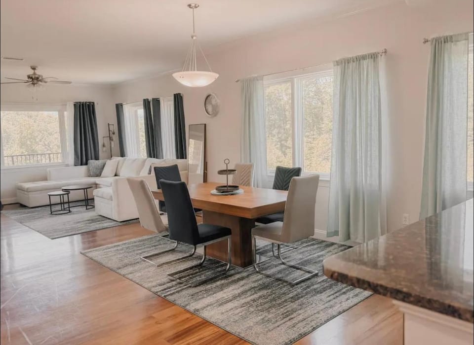 Modern Condo in the Smokies Apartment hotel in Gatlinburg