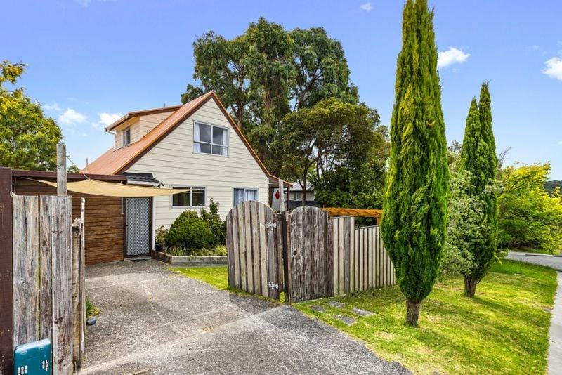 Cosy and Budget room in a vintage house located at Northshore, Auckland Vacation rental in Auckland