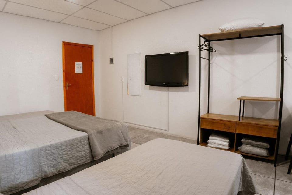 Large Studios 2km from Vila Germanica Apartment in Blumenau