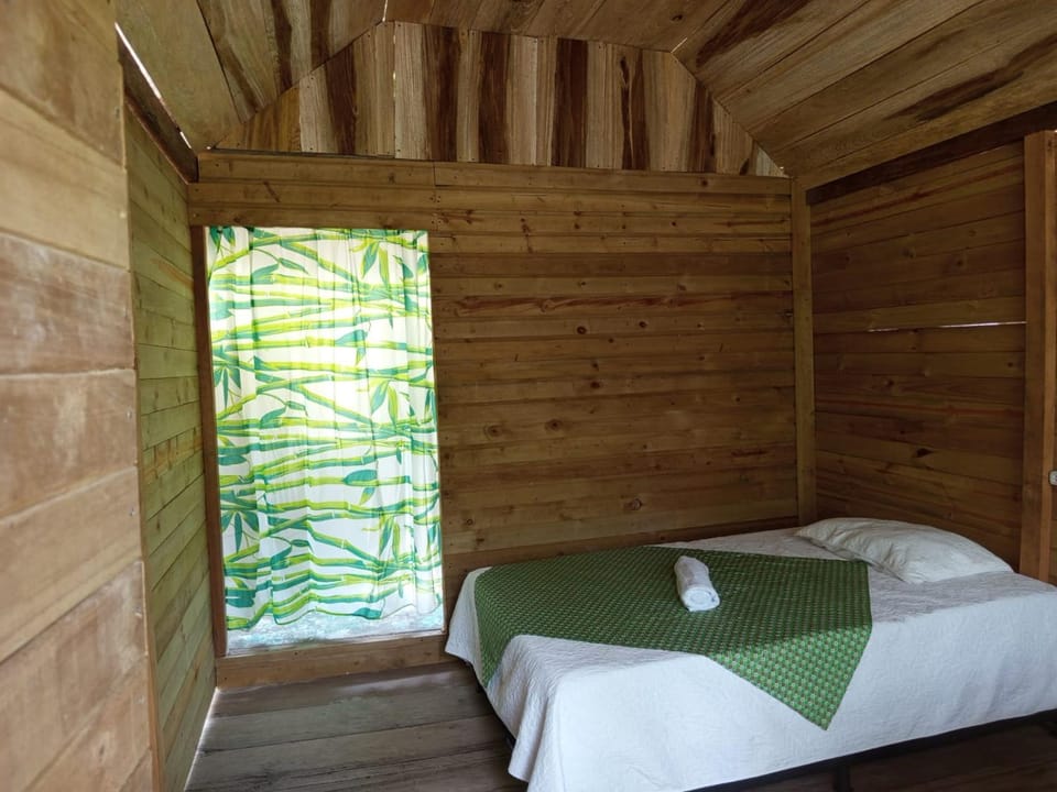 Cabaña y restaurante vikana Inn in Choco, Colombia