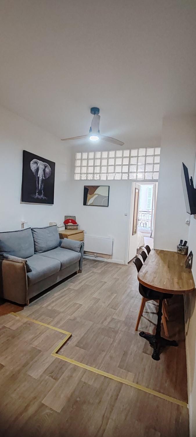 Balcon au coeur du vieux port Apartment in Marseille