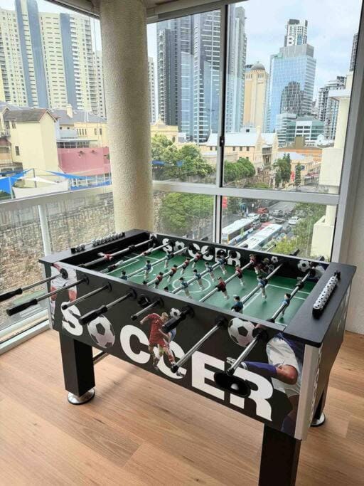 Spacious Apt with pool & parking Apartment in Brisbane City