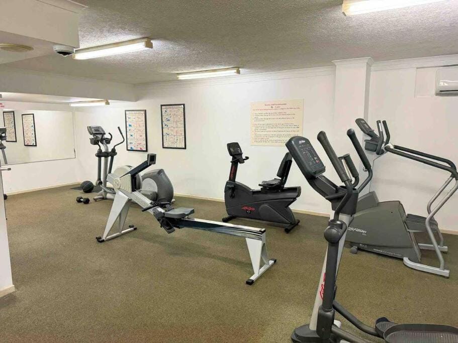 Spacious Apt with pool & parking Apartment in Brisbane City