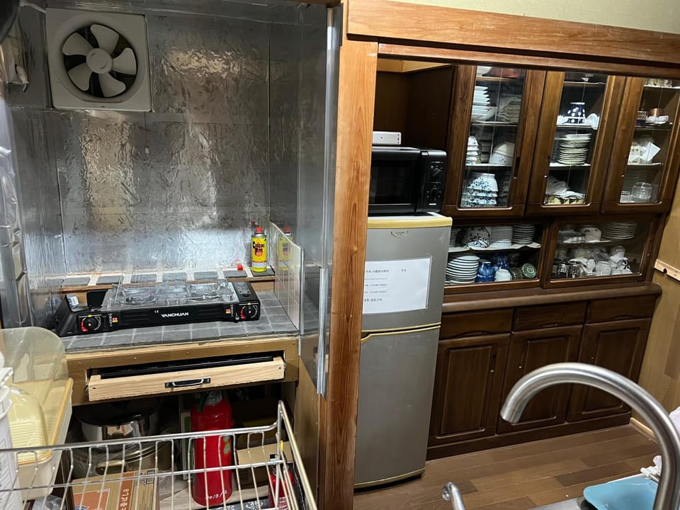 Kitchen or kitchenette