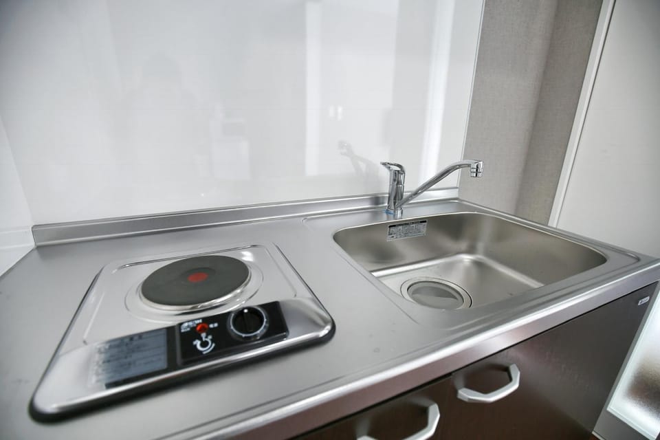 QU302 EPrivate 2BR Home with Living Room and Kitchen, Separate Bath and Toilet, Sleeps 4 Apartment in Japan