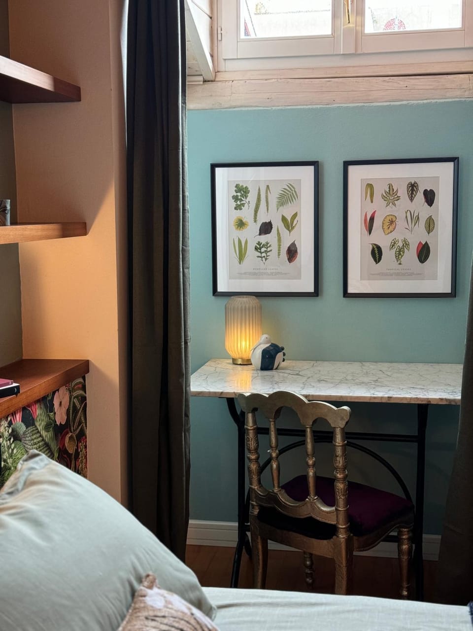 Photo of the whole room