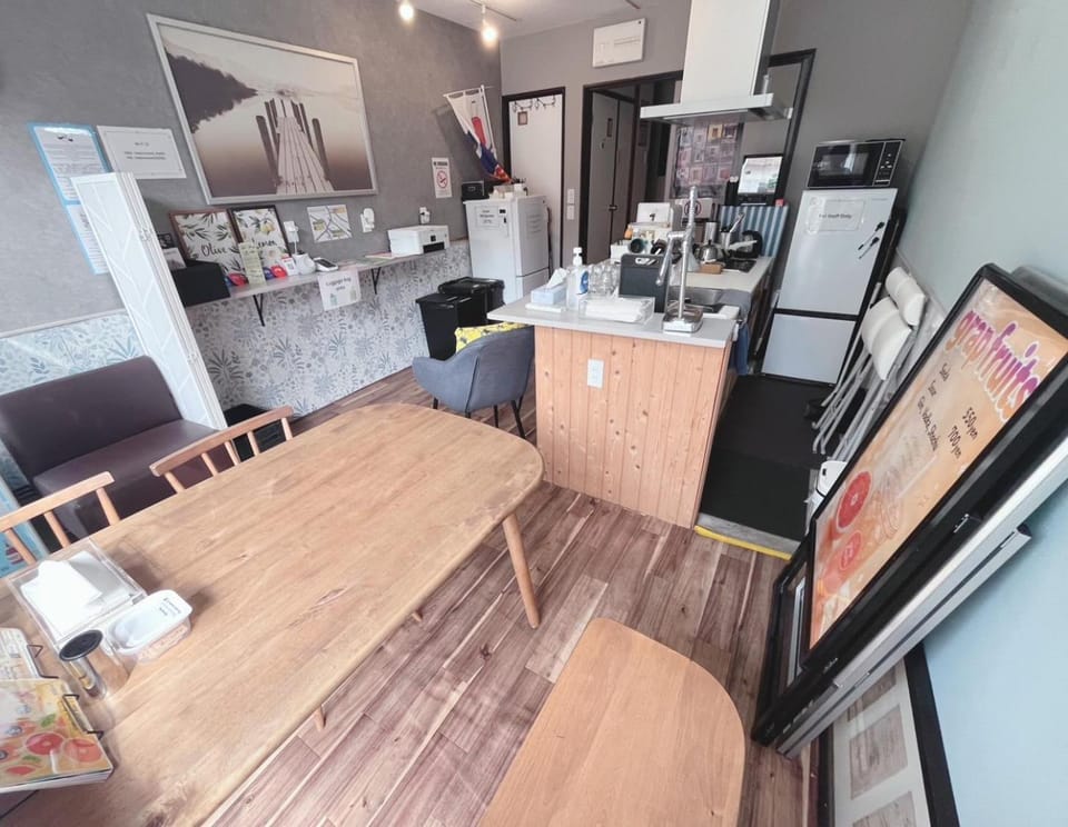 Cafe Sharehouse Kokoro Nest Kyoto Bed and Breakfast in Kyoto