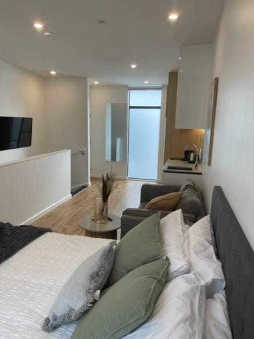 Kitchen or kitchenette, Living room