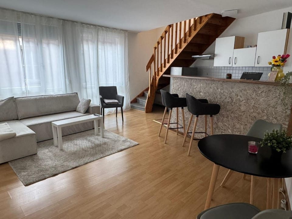 Living room, Dining area, Food, kitchen