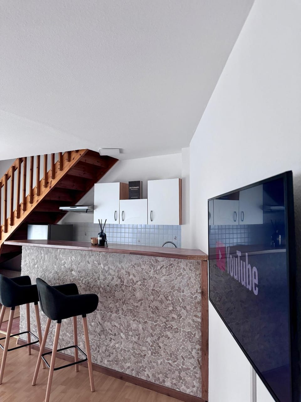 TV and multimedia, Kitchen or kitchenette, Dining area, minibar, stove