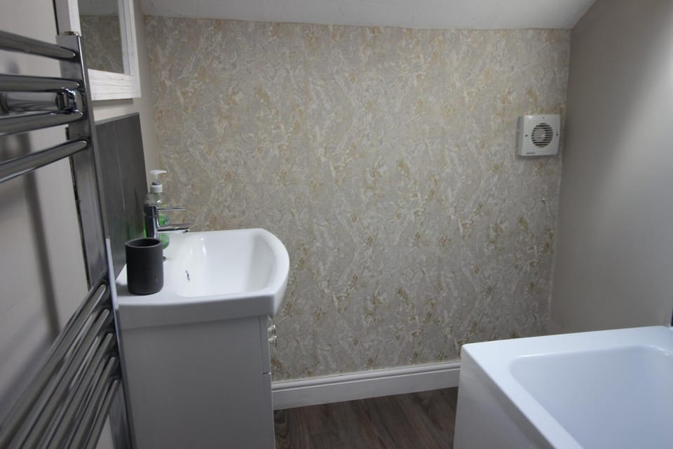 Bathroom, Bath