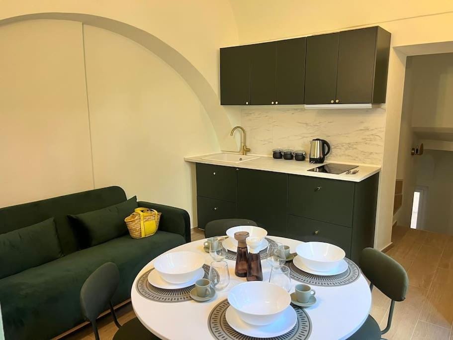 Toffee Palmari 27 - Seven Suites Sanremo Apartment in Sanremo