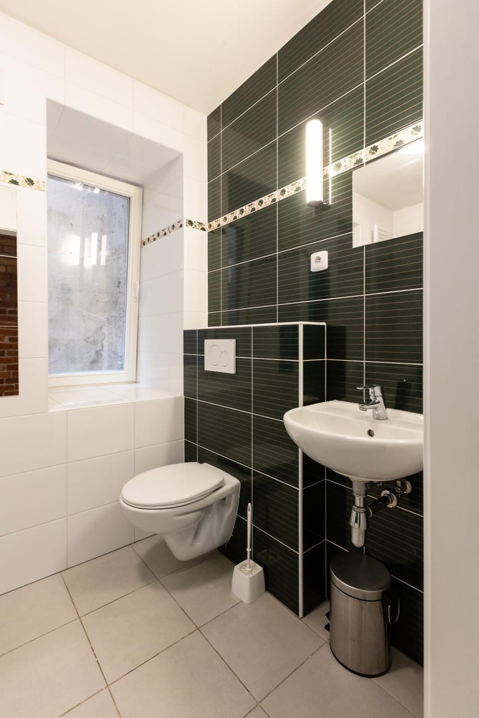 Spacious apartment in quiet courtyard near Charles Bridge Apartment in Prague