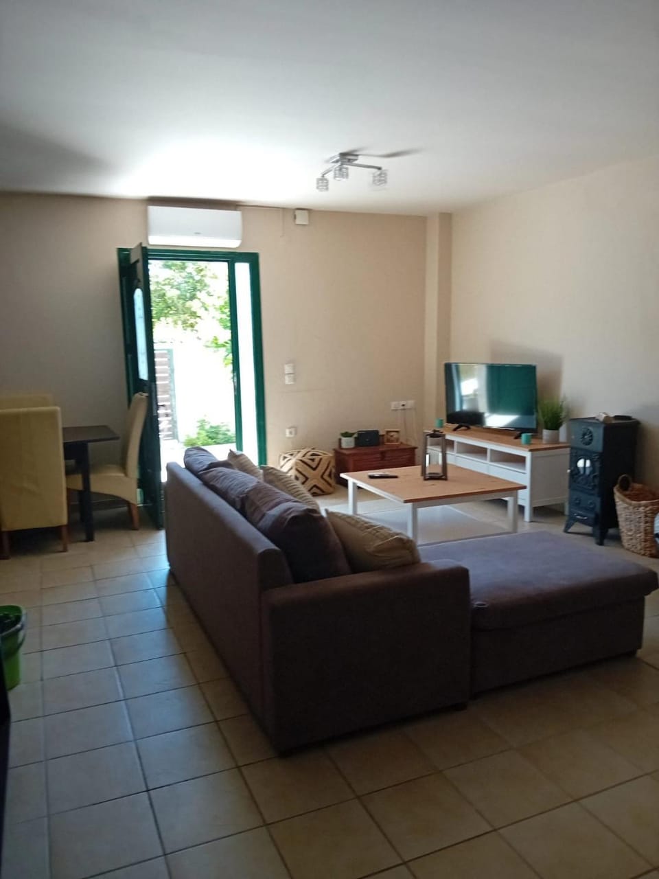 TV and multimedia, Living room