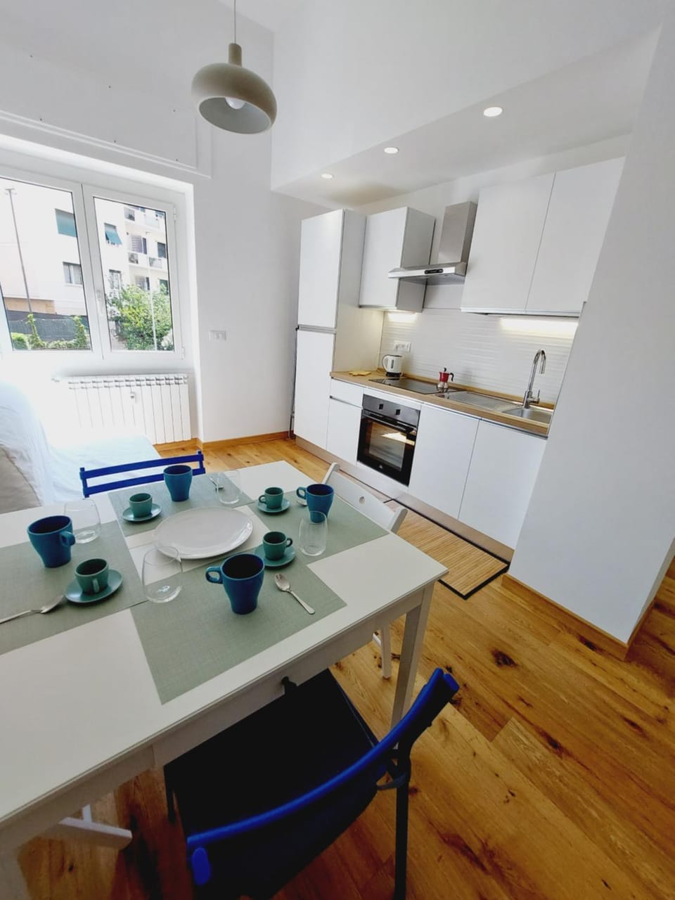Kitchen or kitchenette, Living room, Dining area