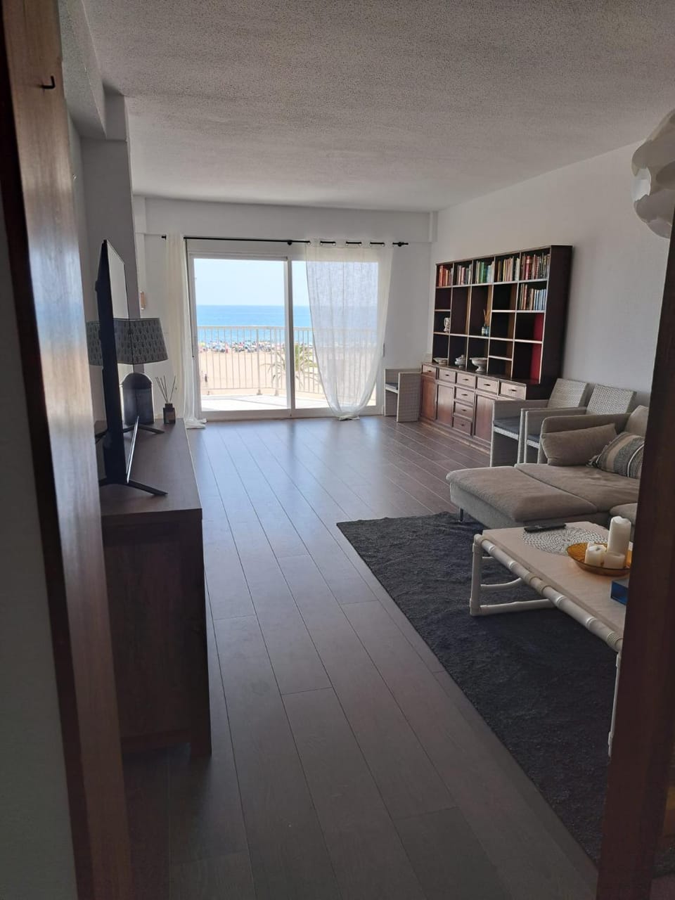 TV and multimedia, Evening entertainment, Sea view