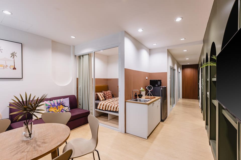 TV and multimedia, Kitchen or kitchenette, Seating area, Dining area