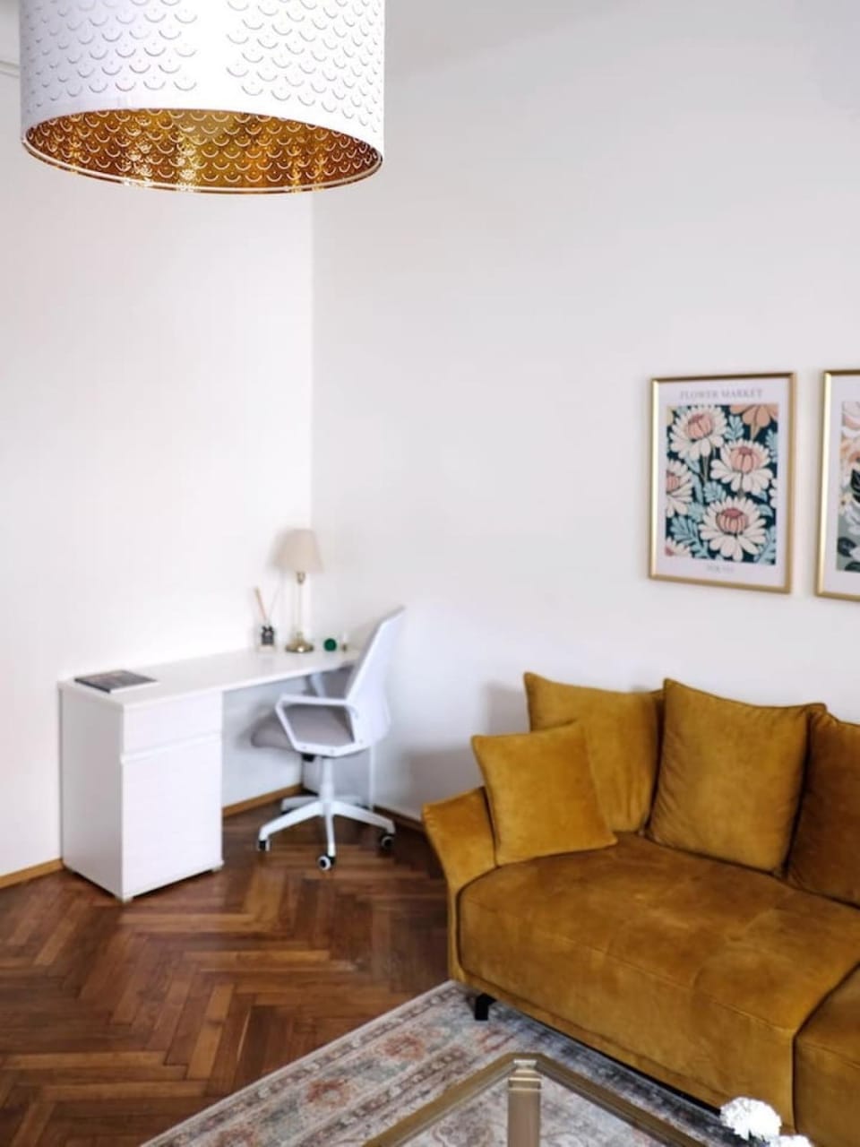 NOOR - Calm City Stay with Garden - Free Parking & Near Messe Apartment in Graz