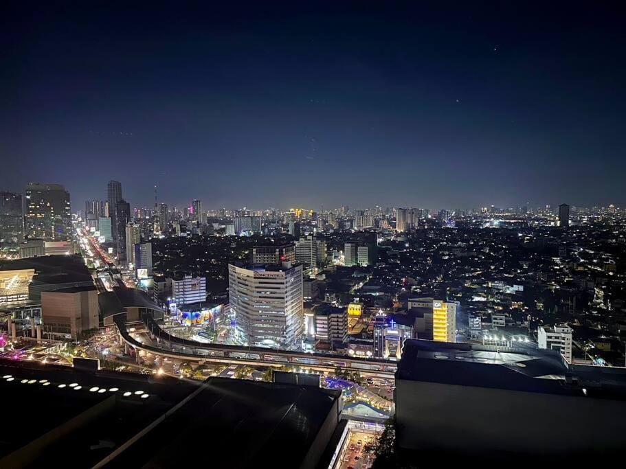 Condo unit in Quezon City Grass Residences Tower 5 32nd floor Apartment in Quezon City