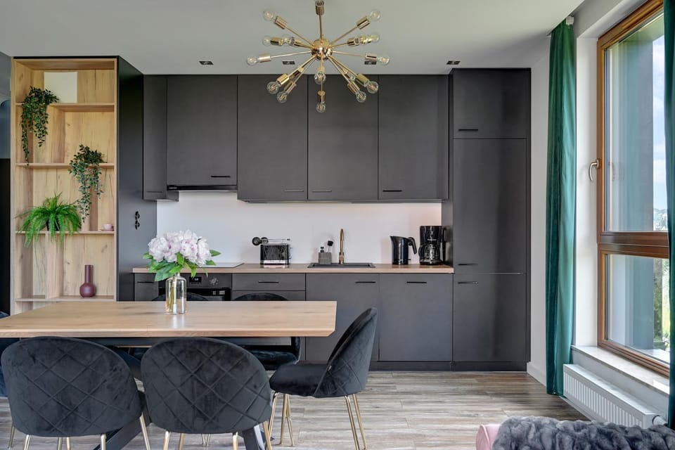 Coffee/tea facilities, Kitchen or kitchenette, Dining area, minibar, pet friendly, stove