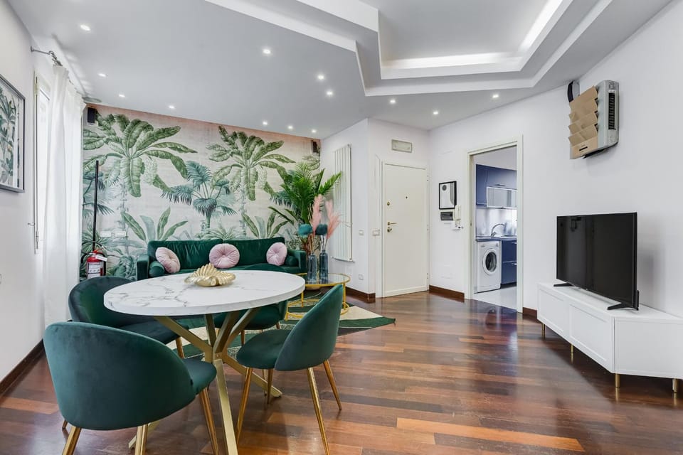 TV and multimedia, Living room, Dining area