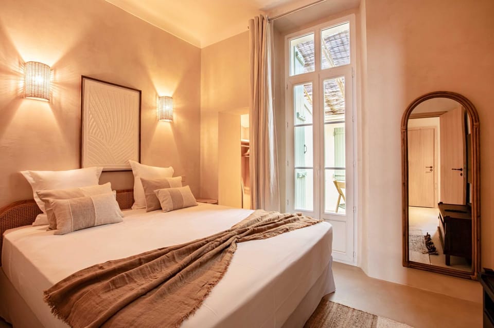 Magnificent apt - 2BR-6P - Heart of Saint-Tropez Apartment in Saint-Tropez