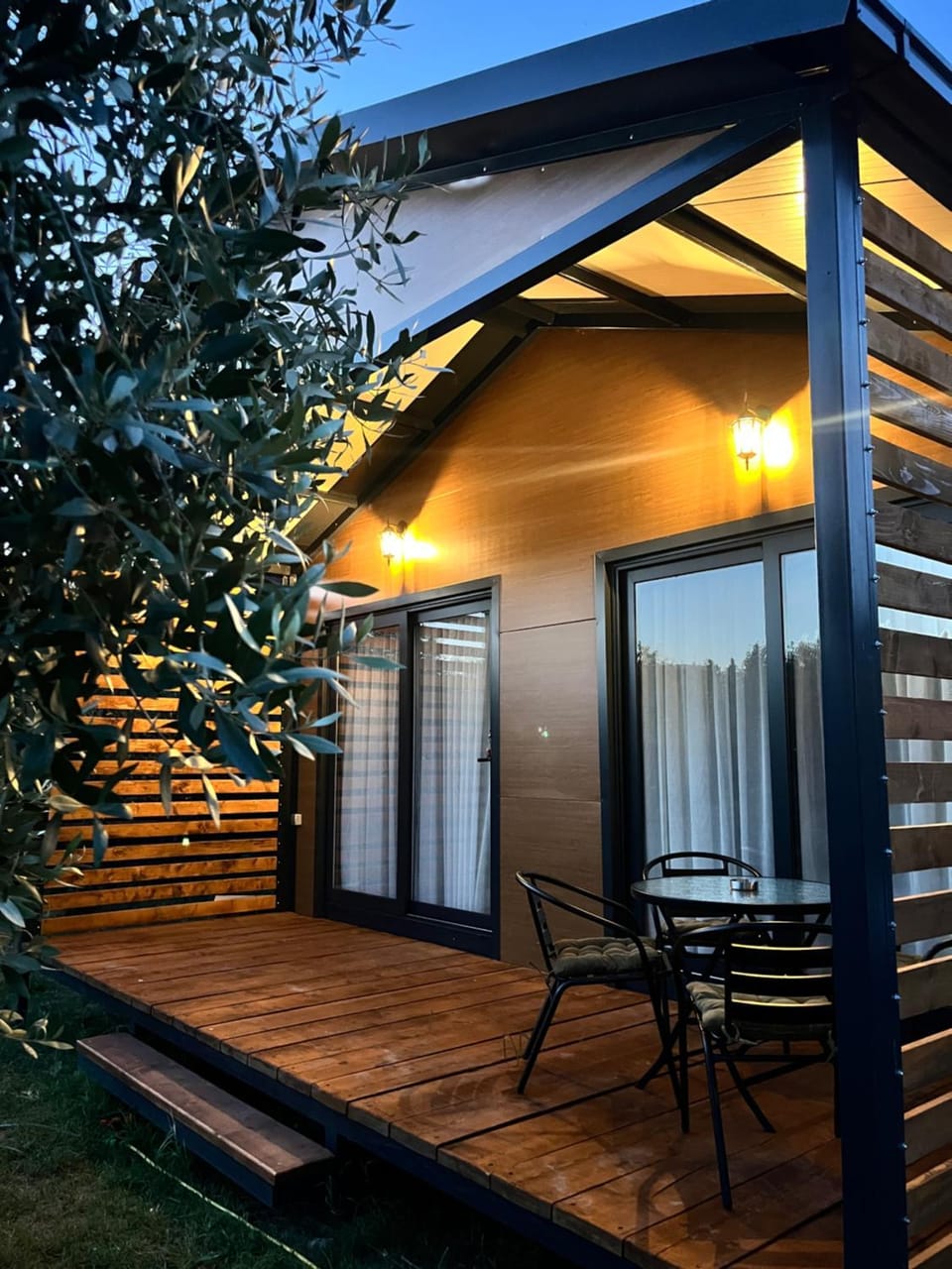 Property building, View (from property/room), Balcony/Terrace