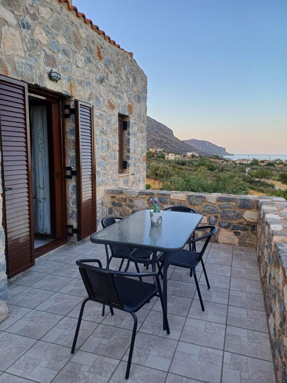 Patio, Natural landscape, View (from property/room), Balcony/Terrace