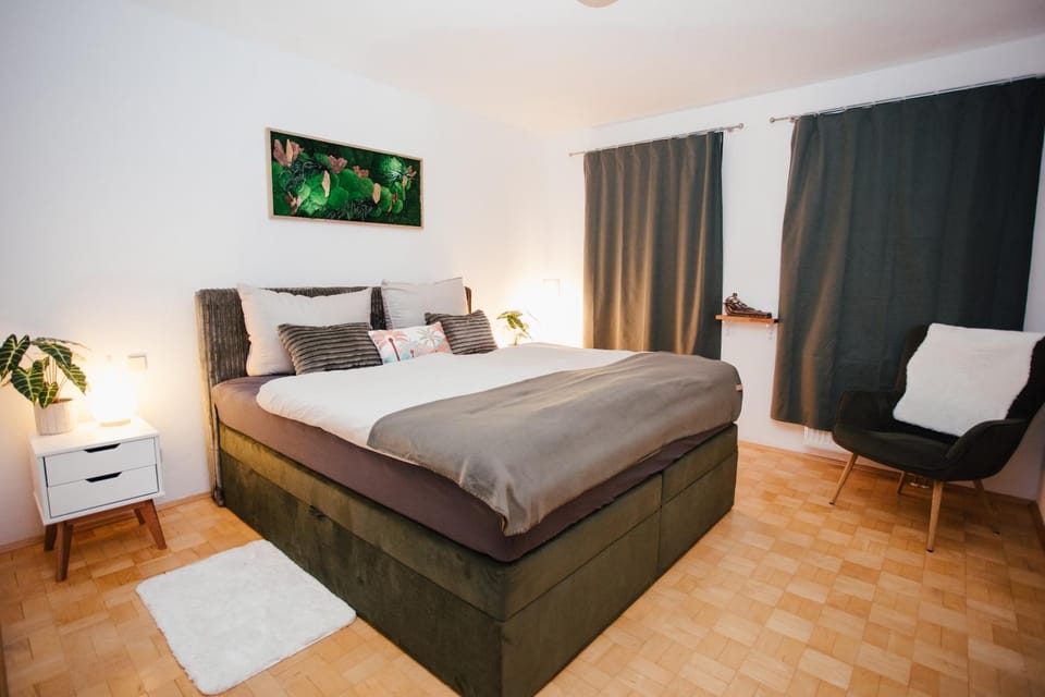 Bed, Bedroom