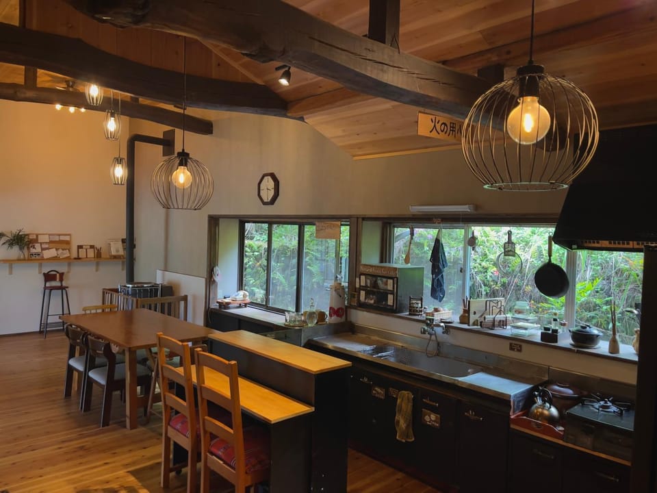 Homestay HANIHOHETO Bed and Breakfast in Japan