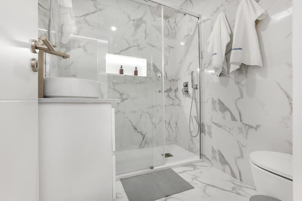 Modern Apartment by CM Properties Apartment in Lisbon District
