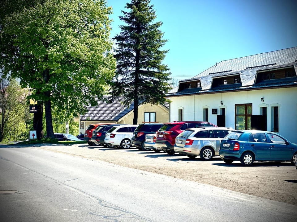 Property building, Street view, Parking