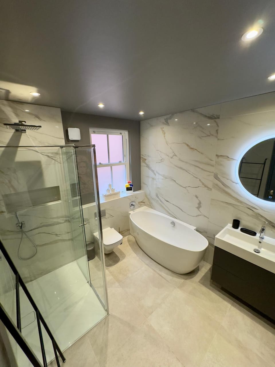 Shower, Bathroom, Bath, towels
