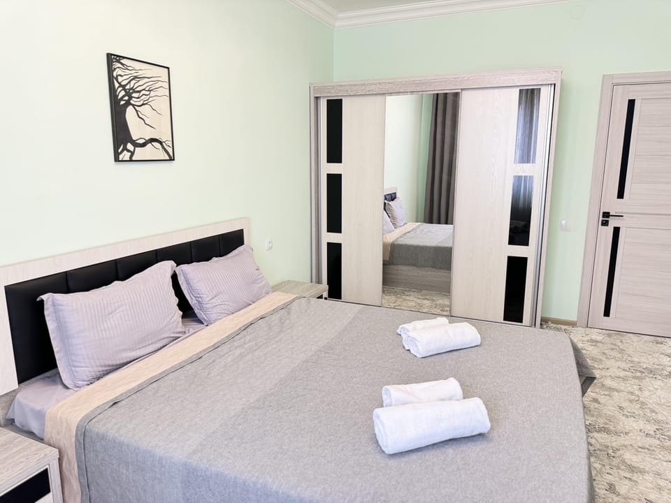 Bed, Photo of the whole room, Bedroom, towels, wardrobe